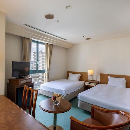 Omura Nagasaki International Hotel מראה חיצוני תמונה
