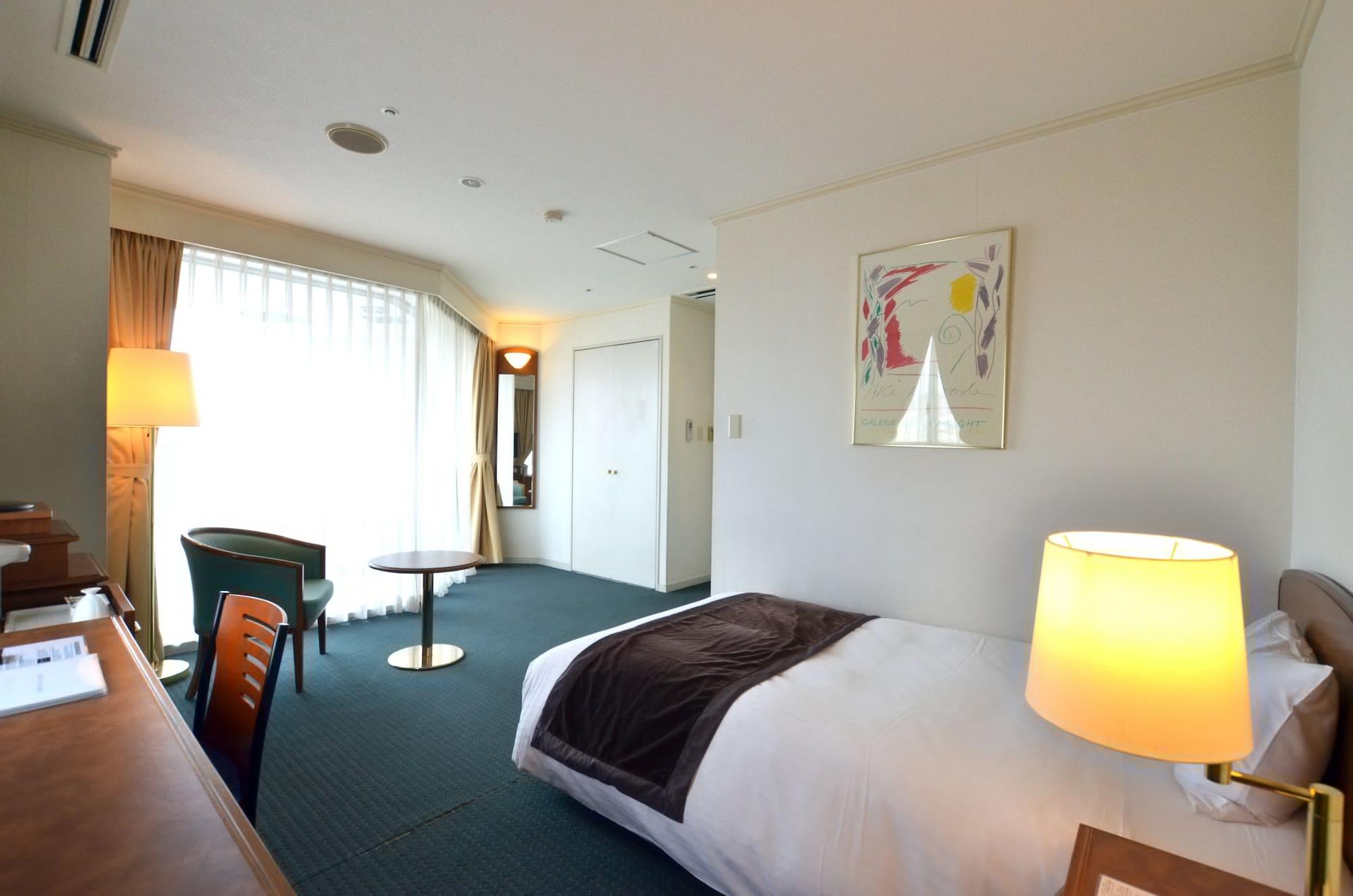 Omura Nagasaki International Hotel מראה חיצוני תמונה