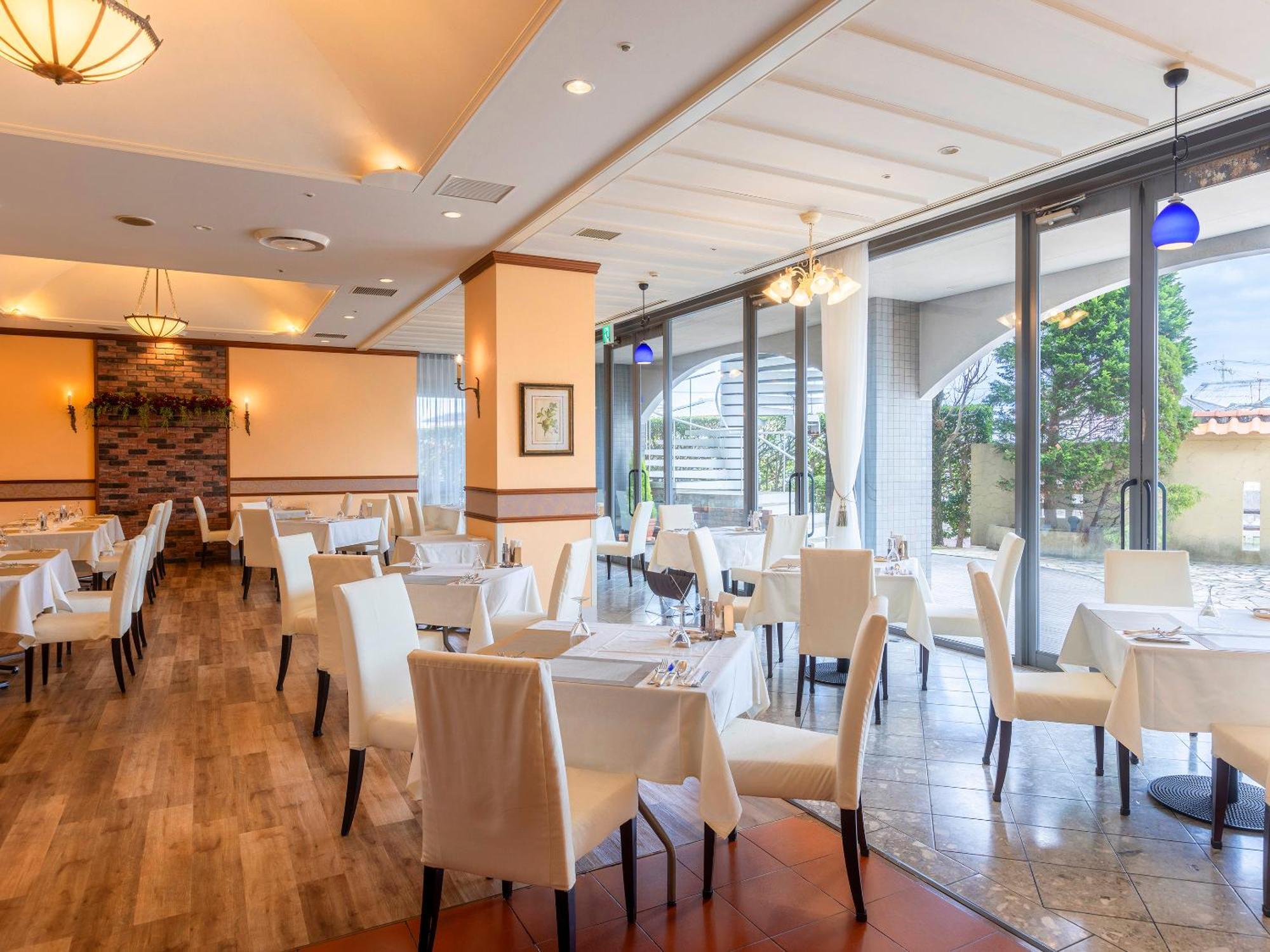 Omura Nagasaki International Hotel מראה חיצוני תמונה