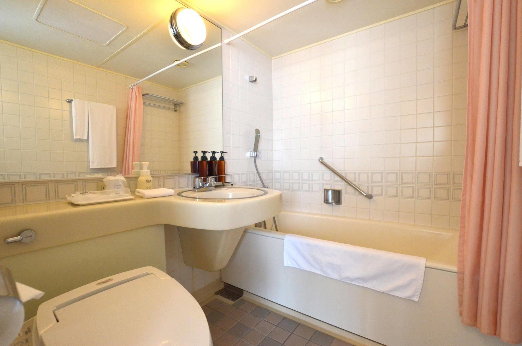 Omura Nagasaki International Hotel מראה חיצוני תמונה